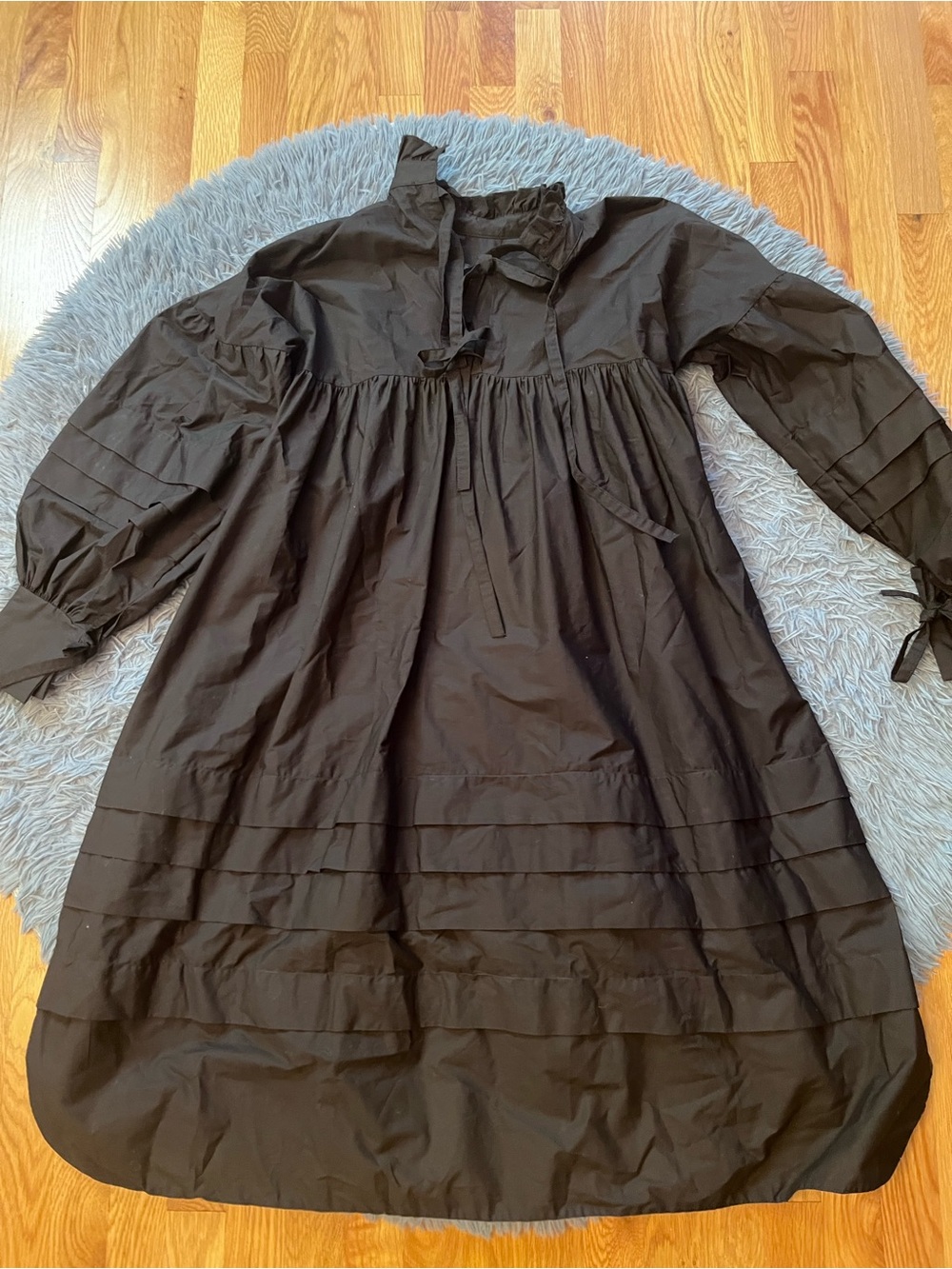 MARIELLE ALMELO Stokkelaar Black Long Sleeve High Neck Midi Dress - Picture 4 of 9